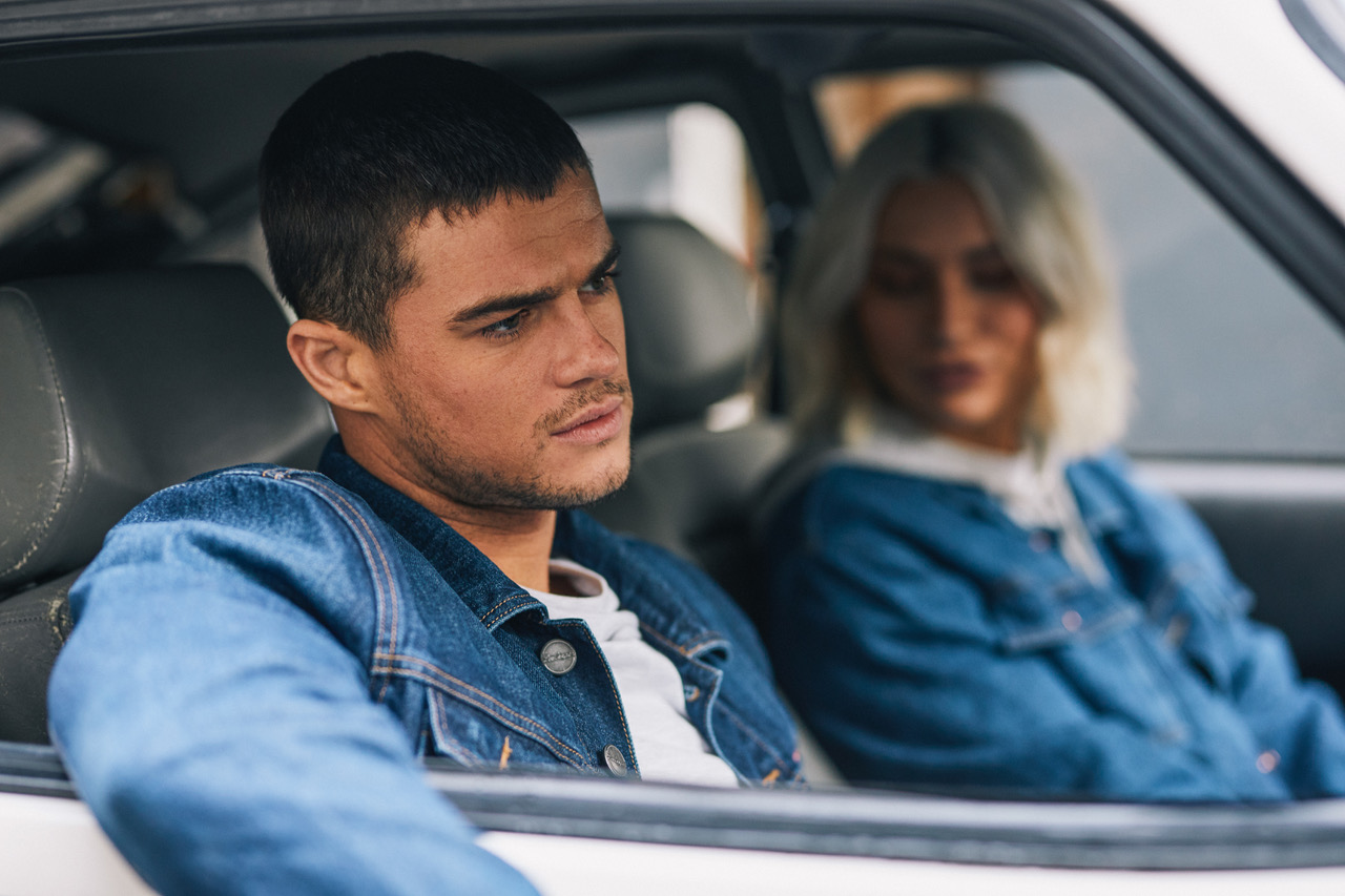 Kurtki jeansowe męskie i damskie Lee Cooper - ponadczasowe fasony, kultowy niebieski denim