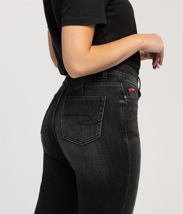 Jeansy damskie mom jeans MATEA 3237 BLACK USED
