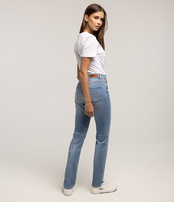 Jeansy damskie slim LC135 3006 LIGHT USED