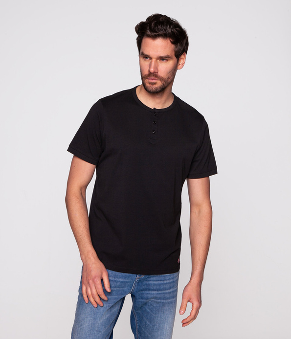 T-shirt z rozpinanym dekoltem HENLEY 2023 BLACK
